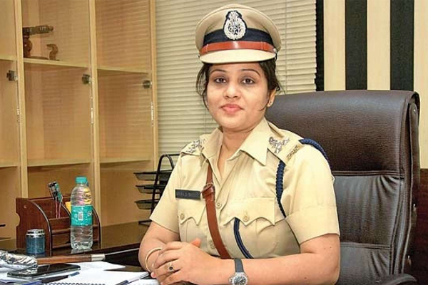 D Roopa