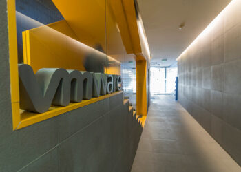 VMware and Intel Sign MoU to Provide Free Courses to Women Developers