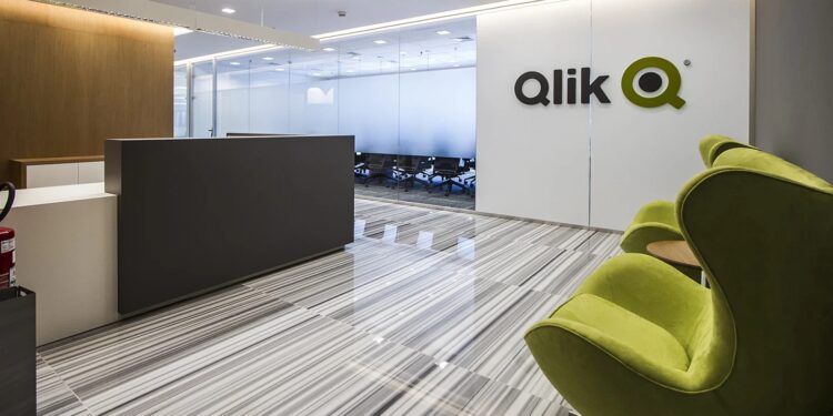 Qlik Extends Advanced Machine Learning Capabilities in Qlik Cloud With Amazon SageMaker