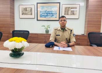 Consistency is my mantra for success, reveals IRS officer and Apeejay Pitampura alumnus varun singhal irs