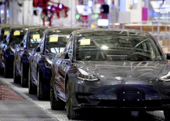 Tesla is crisis for Indian Government says no manufacturing means no tax relief