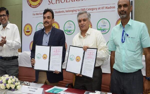 IIT Madras To Offer BTech Scholarship to Economically Weaker Students