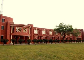 IIM Lucknow Invites Applications for Course in Data Science
