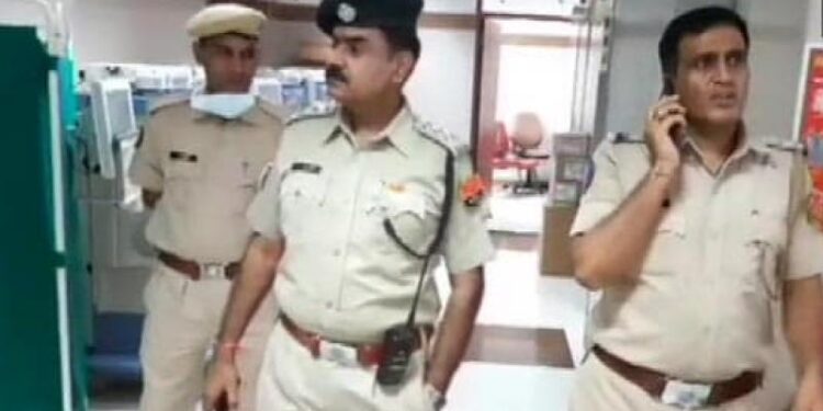 Uttar Pradesh Reshuffles IPS Officers