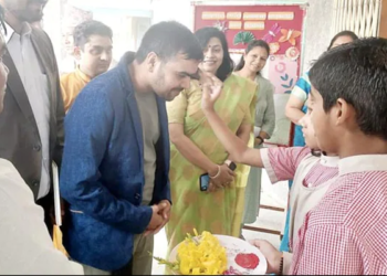 Delegation of Nepal educators visit Delhi govt schools