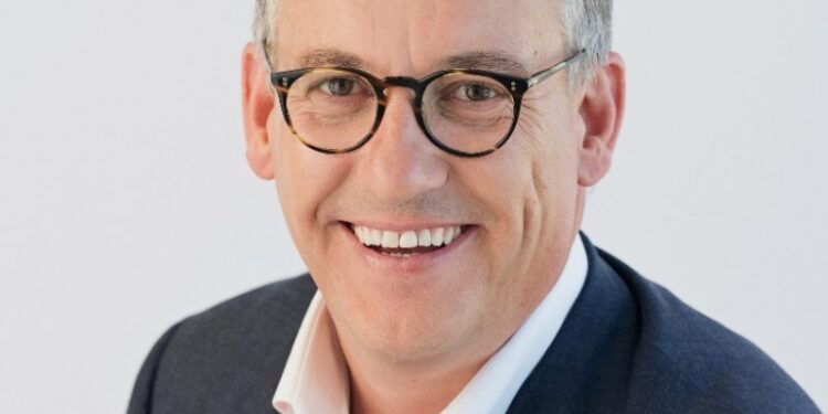 UiPath Appoints Lee Hawksley to Lead Company’s Asia Pacific and Japan Region