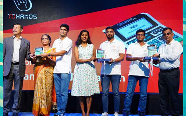 Startup invents WiFi-supporting ‘smart’ calculator