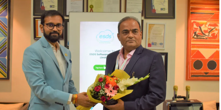 Sandip University & ESDS Softaware Solution Organise SUNHACKS 2022 National Level Hackathon
