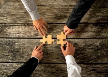 Carlyle looks to acquire VLCC Healthcare