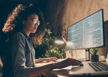 VMware Invites Applications from Women on a Career Break for Free Courses in Data and Technology