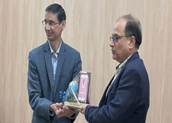 IIT Roorkee, AIIMS Delhi develop SwasthGarbh mobile app for pregnant women