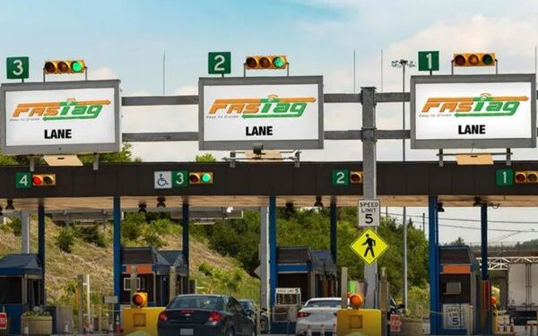 Cars on highways to be offered insurance cover using Fastag