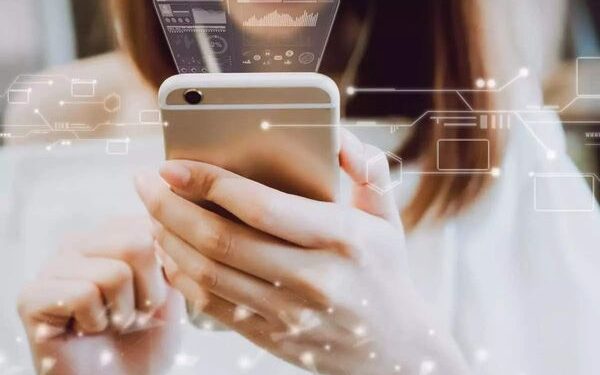 Government reduces in customs duty on import of inputs used in mobile phones