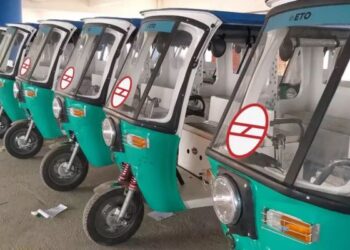 ETO Motors launches 45 electric three-wheelers at Kalkaji metro station in New Delhi