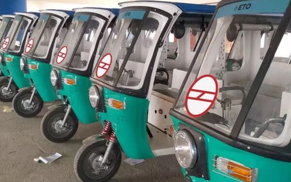 ETO Motors launches 45 electric three-wheelers at Kalkaji metro station in New Delhi