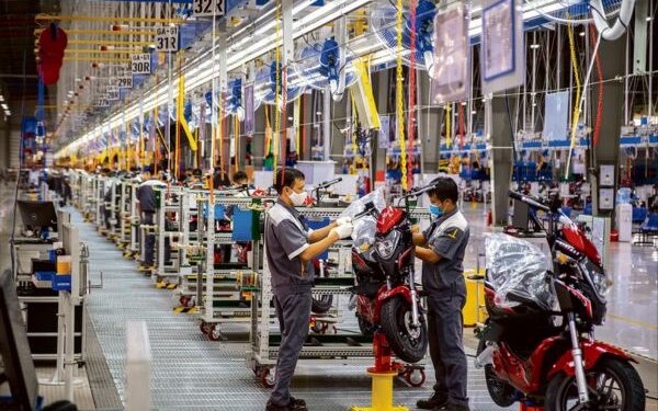 Government scraps sops for 400,000 e-scooters