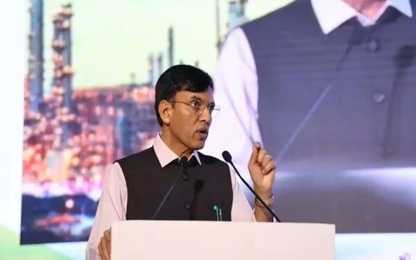 Government to organize international conference on Indian pharma, medical devices on May 26-27