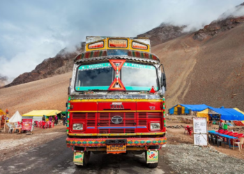 Government to make air-conditioned driver cabins mandatory in trucks