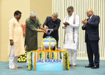 VP Dhankhar urges public representatives to lead water conservation efforts