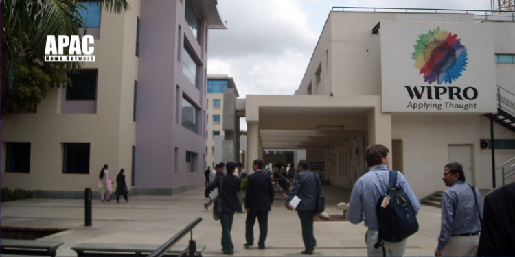 Wipro to Onboard 10,000-12,000 Freshers in FY26
