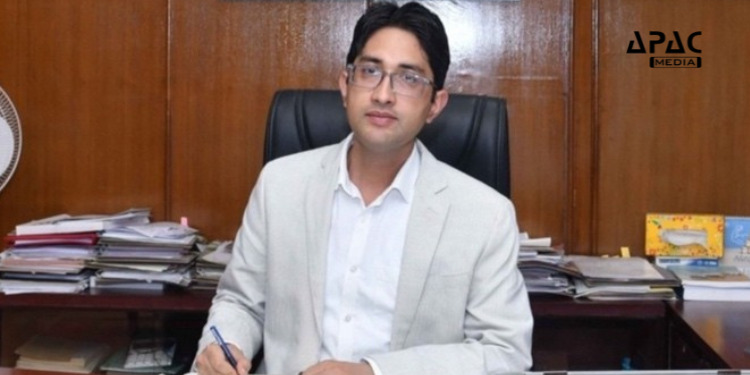 Central Govt. Appoints 2 IAS Officers to Key Positions; IAS Rohan Chand Thakur Made Director, Dept. of Financial Services