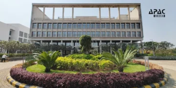 OPPO Find X9 Ultra, X9s Bring Multi-AI System With ChatGPT, Gemini Twist