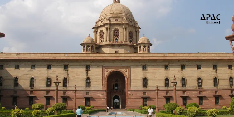 DoPT appoints IAS Mannan Akhtar to DDA & IRS-IT Shilpi Chopda to the Defence Ministry.
