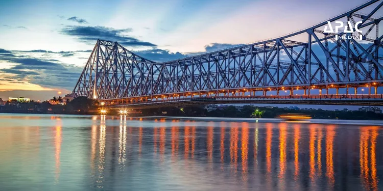 West Bengal tourism surges with 18 crore visitors, record homestay numbers, and new destinations like Khairabera and Muruguma; focus on religious circuits and upcoming Jagannath Temple in Digha.