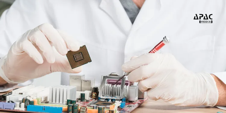 The Union Cabinet has approved a sixth semiconductor manufacturing unit, a joint venture between HCL and Foxconn. Located near UP's Jewar Airport, the Rs 3,700 cr plant will produce display driver chips.