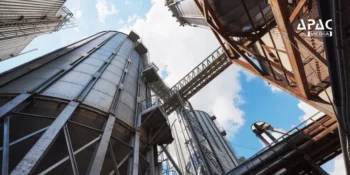 Over 30 industries, including IOCL and Patanjali, are seeking land transfers from the Haldia Development Authority to establish new factories, with projects worth Rs 3655 crore stalled. The delay in approvals for 130 acres of land is preventing significant investment and job creation near Haldia port.