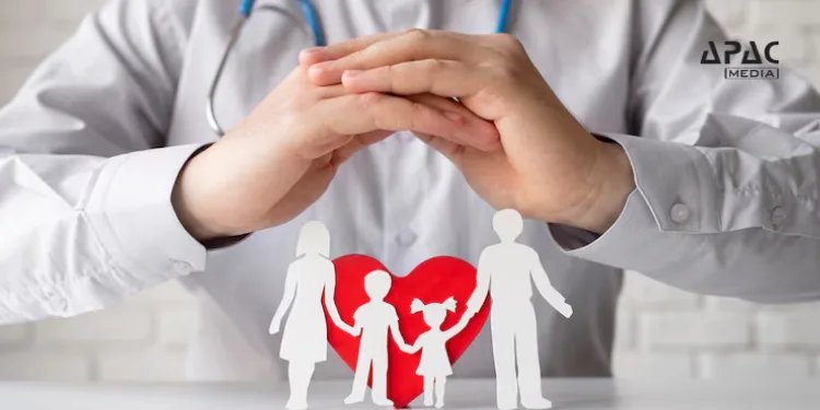 West Bengal's Clinical Establishment (Amendment) Bill 2025 mandates private hospitals to display fixed rates and package charges, provide e-prescriptions, and maintain long-term EMRs.