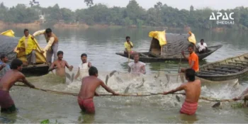 West Bengal Fisheries Department is installing ISRO's advanced transponder devices on 9,000 fishing boats in South 24 Parganas and Purba Medinipur.