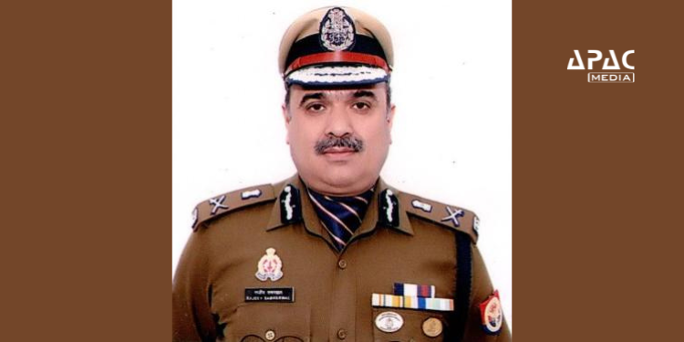 UP Govt Transfers 28 IPS Officers; IPS Rajiv Sabharwal Made DG, Training and Modernization
