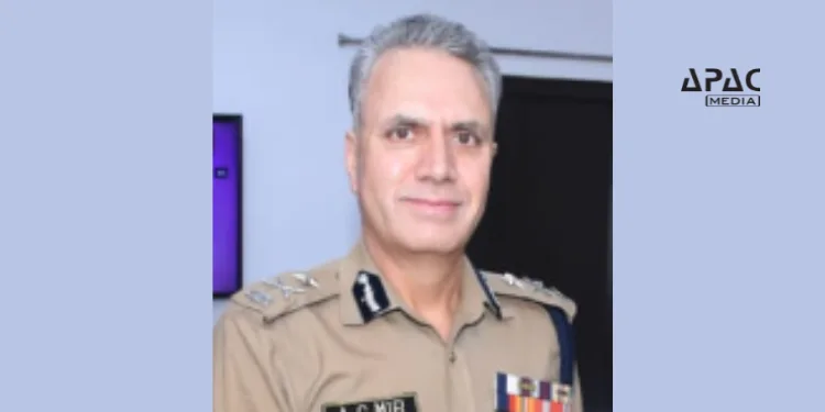 J&K Govt Transfers Seven IPS Officers; IPS Abdul Ghani Mir Made Comdt. Gen., Home Guards, SDRF