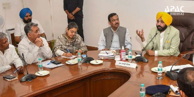 Punjab Cabinet Approves Empanelment of 300 Specialist Doctors to Boost State Healthcare