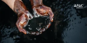 Oil Retreats as US–Iran Talks Ease Strait of Hormuz Supply Risks