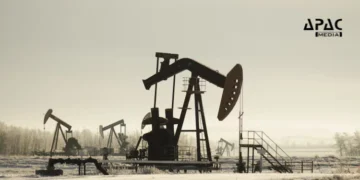 Crude Oil Prices Surge to $113 Per Barrel After UAE Storage Facility Attack