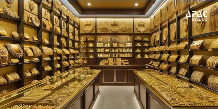Gold Prices Today (May 26): 24K, 22K Gold, Silver Rates Dip Amid US Military Strikes