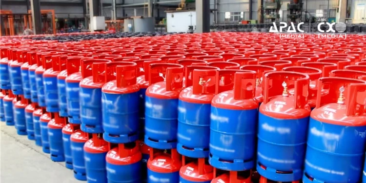 HPCL Orders 1.4 Lakh Composite LPG Cylinders in Rs 38 Cr Deal with Time Technoplast
