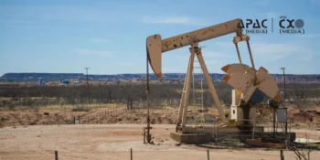 Crude Oil Prices Slip Nearly 1% as Strait of Hormuz Hopes Ease Middle East Tensions