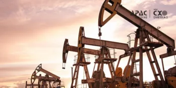 Crude Oil Prices Slip 1% as US-Iran Talks Stall Amid Persistent Supply Uncertainty