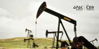 Brent Crude Rises on Yemen Clashes, Sharp Decline in U.S. Oil Inventories